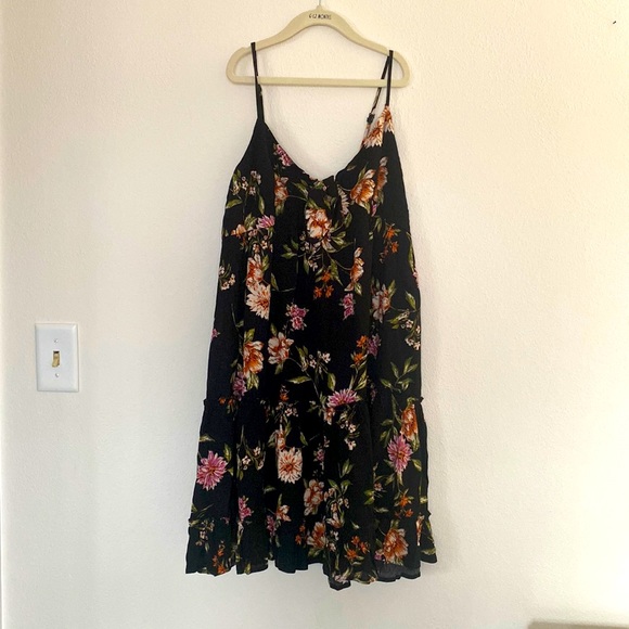 Xhilaration Dresses & Skirts - Mini summer Flowy babydoll dress - size XS - new with tags ! Never worn